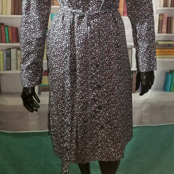 Talbots Flowery navy red Shirt Dress size 8 - Picture 2 of 8